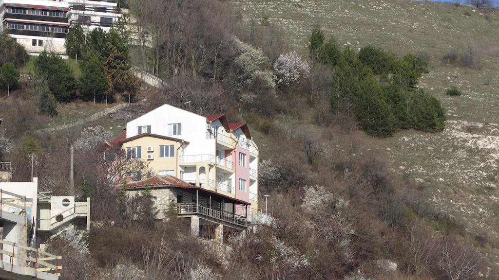 Apartments Bizone Kavarna Kültér fotó