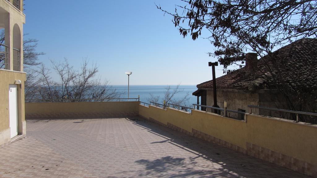 Apartments Bizone Kavarna Kültér fotó
